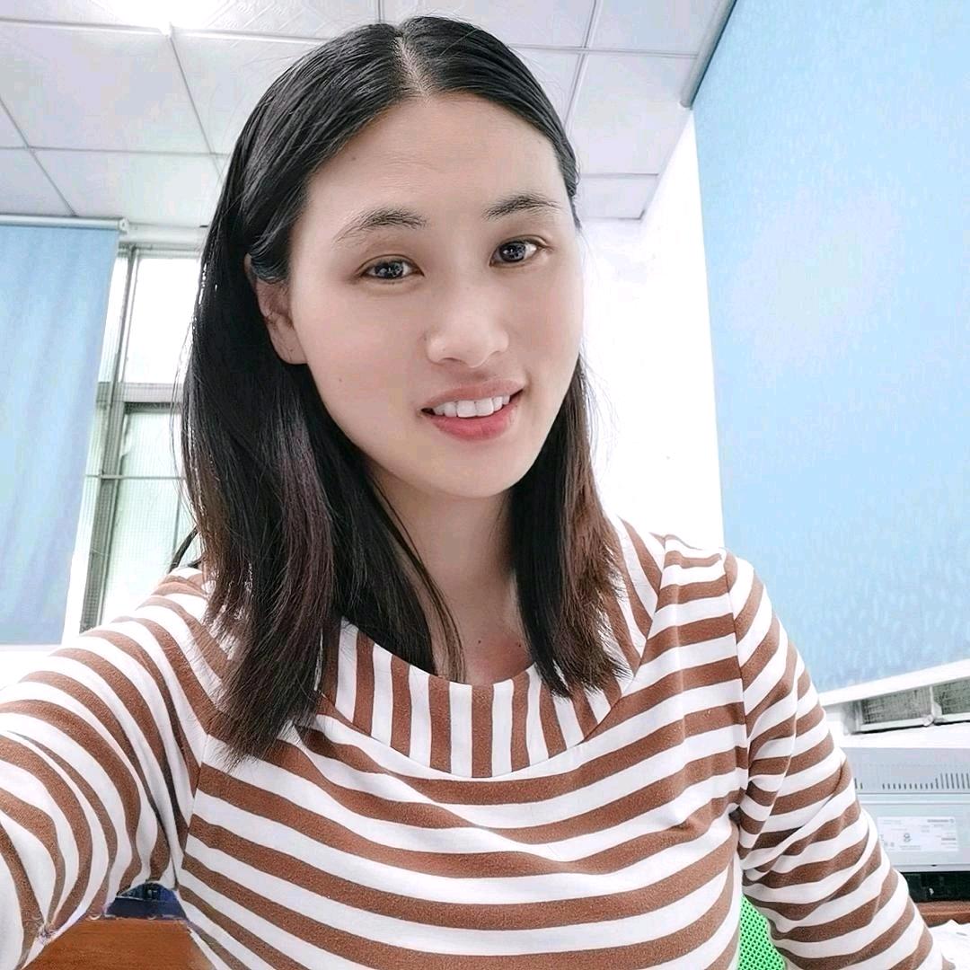 琳姐¹(周五晚21:10 开播号在主页)