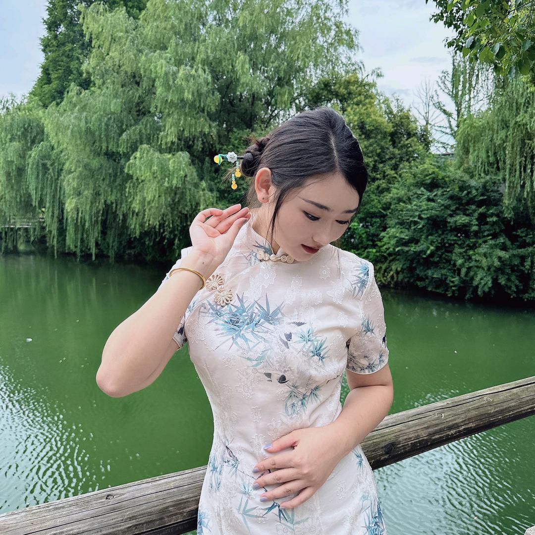 颜色霸妞