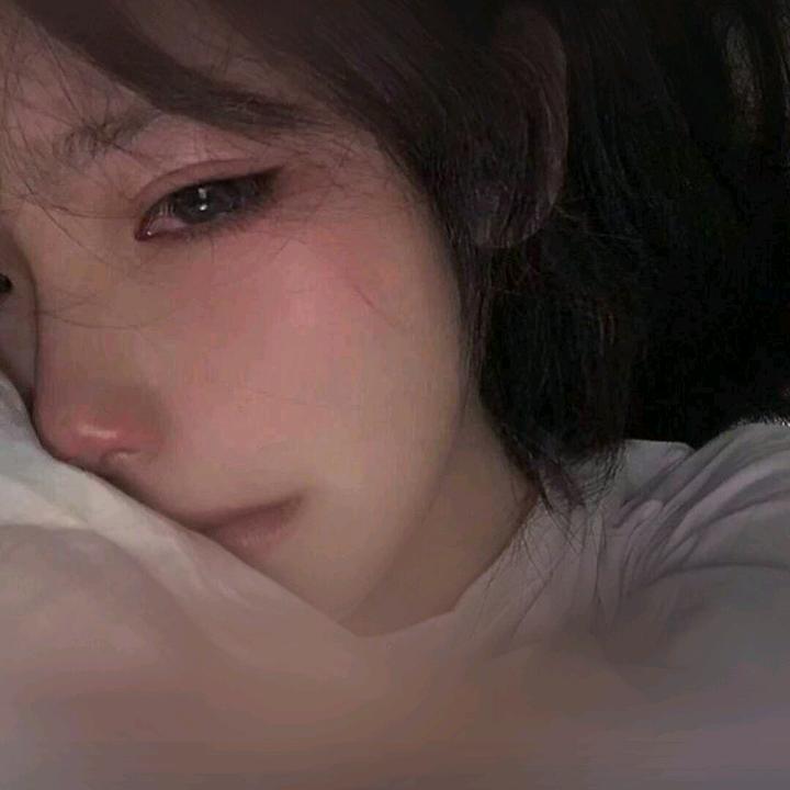 习惯一个人，错把真心喂了狗