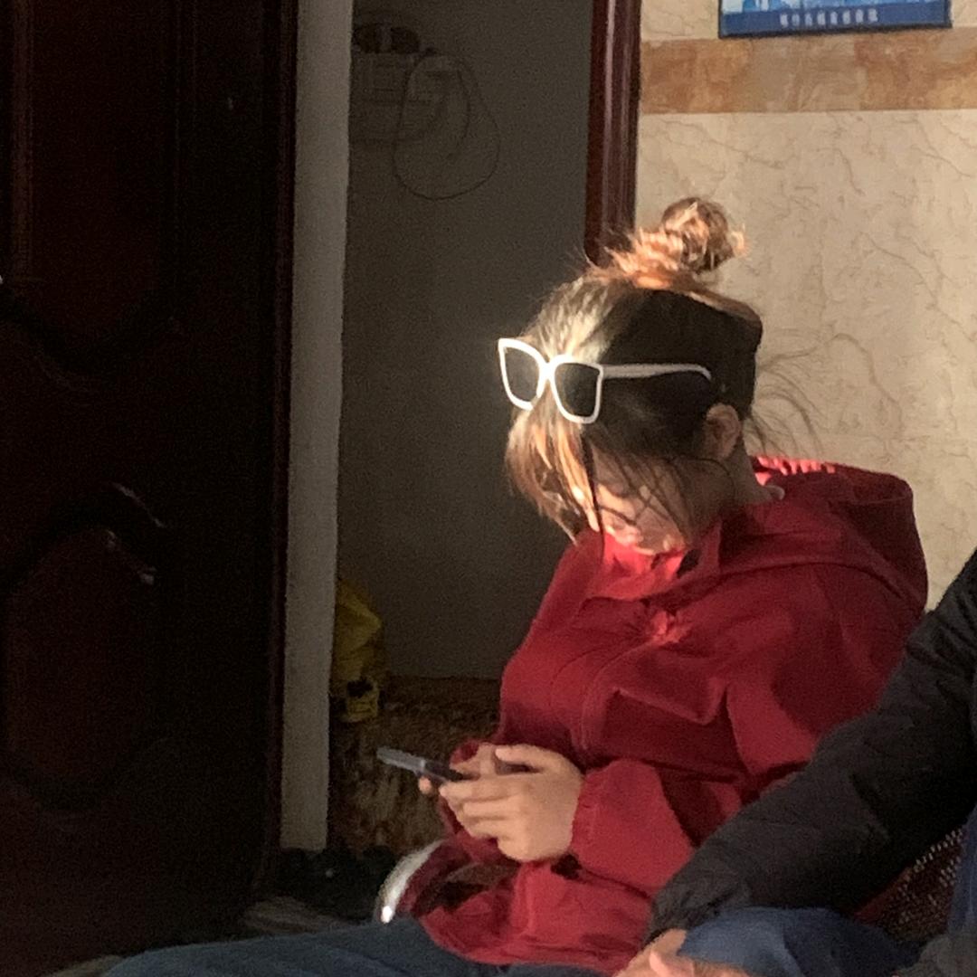 我的左边是天才