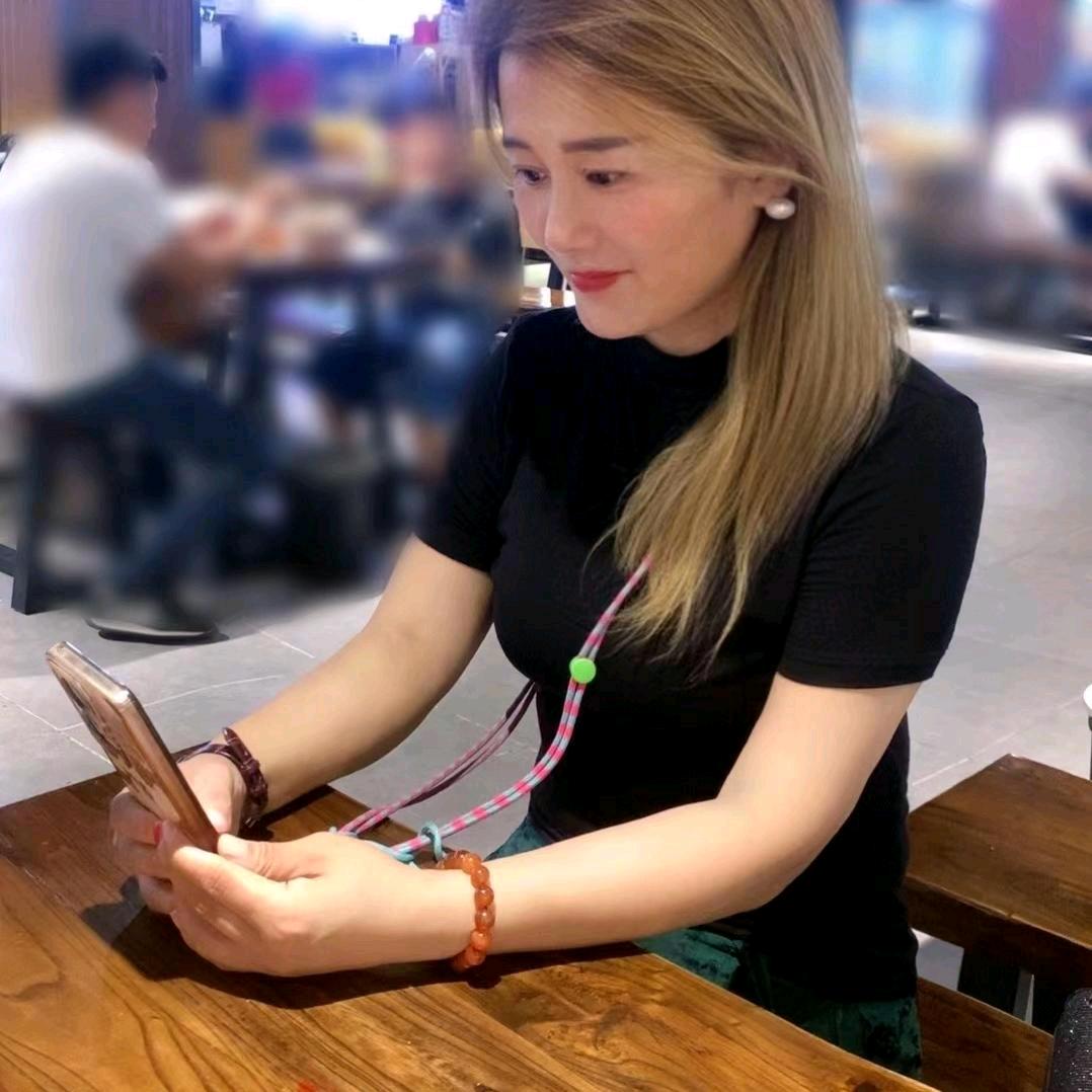 鲁台丹丹男装女装/老商场店