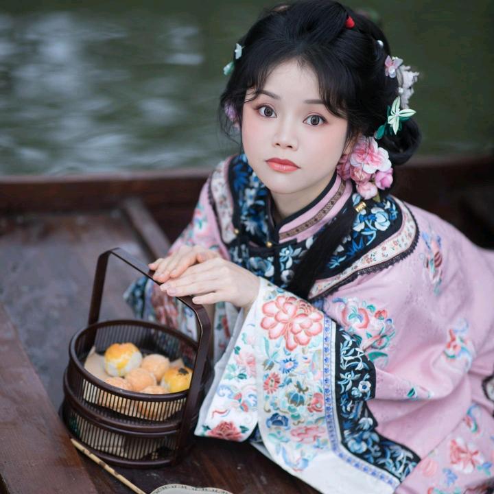 黑仙子🕊