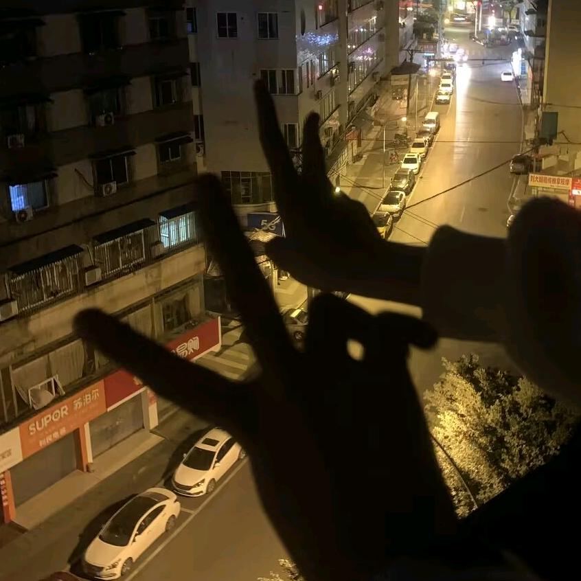 在路上˃