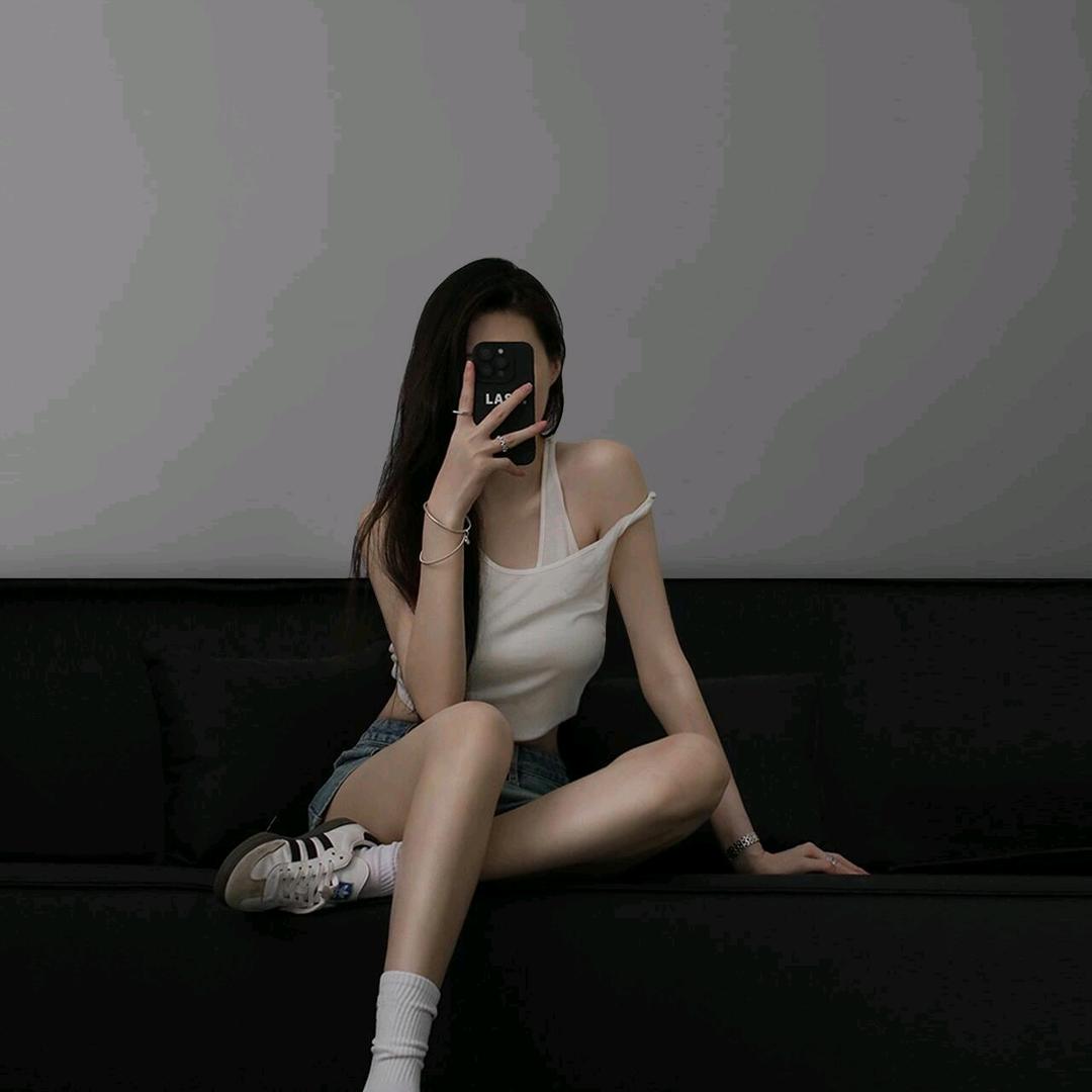 吖吖𝐻𝑀.