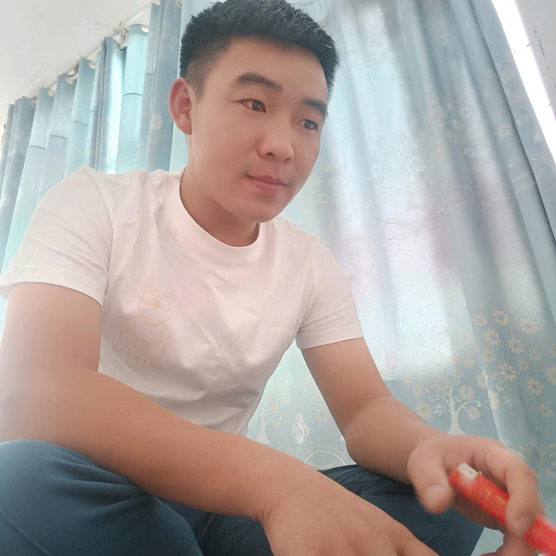 是小丁呀