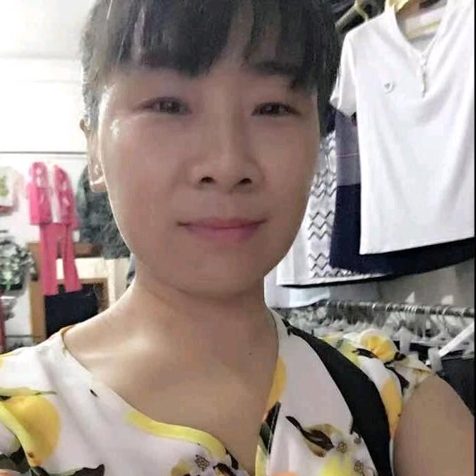 迎春服装店（爱唱歌的我）
