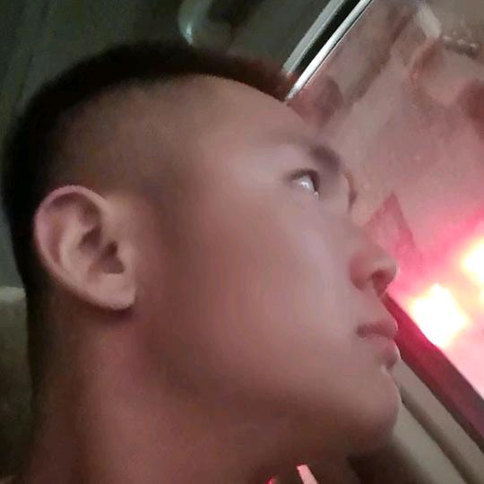 吃鱼嚼刺、