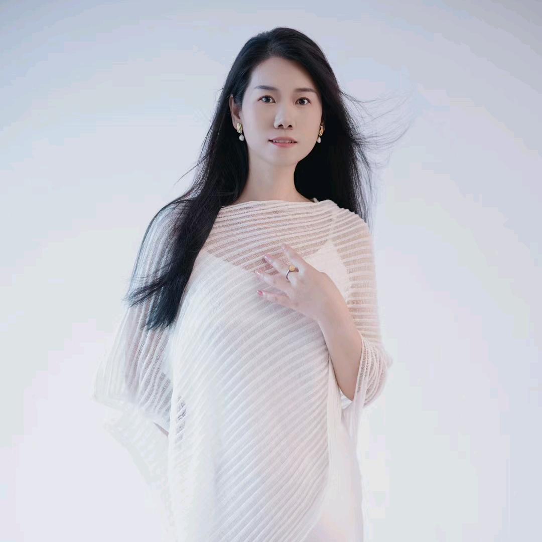 泽牧久远冯海珍