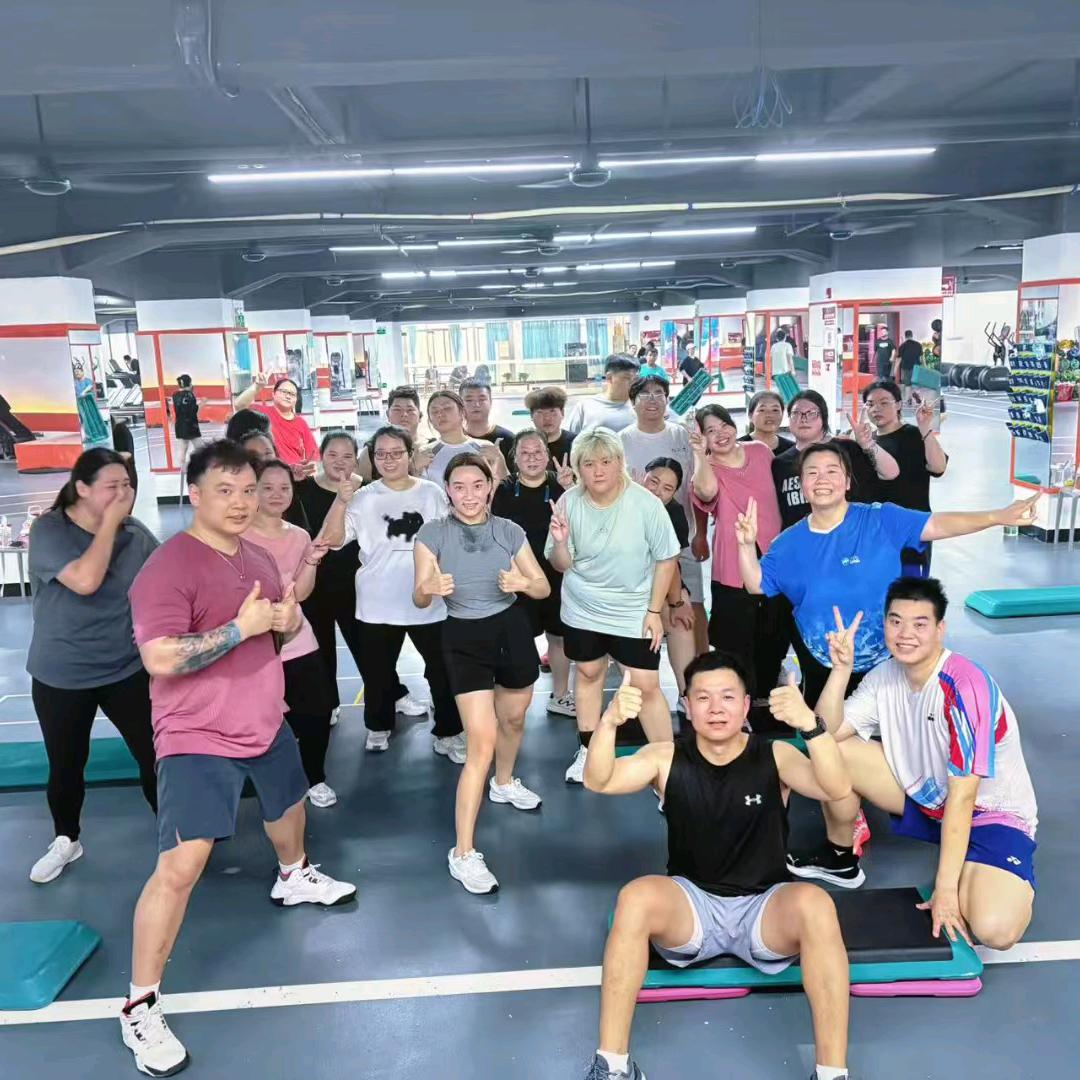 巅峰健身中心东莞基地