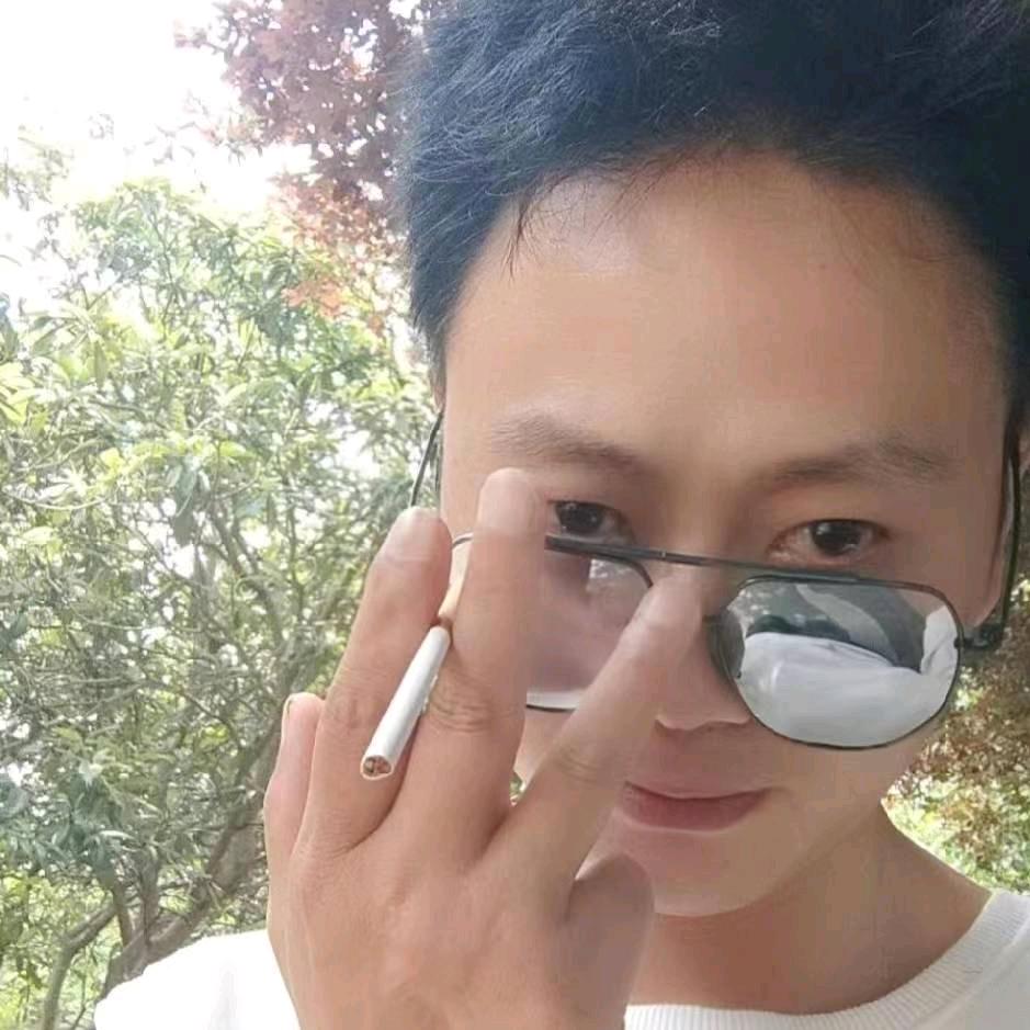 莫一凡