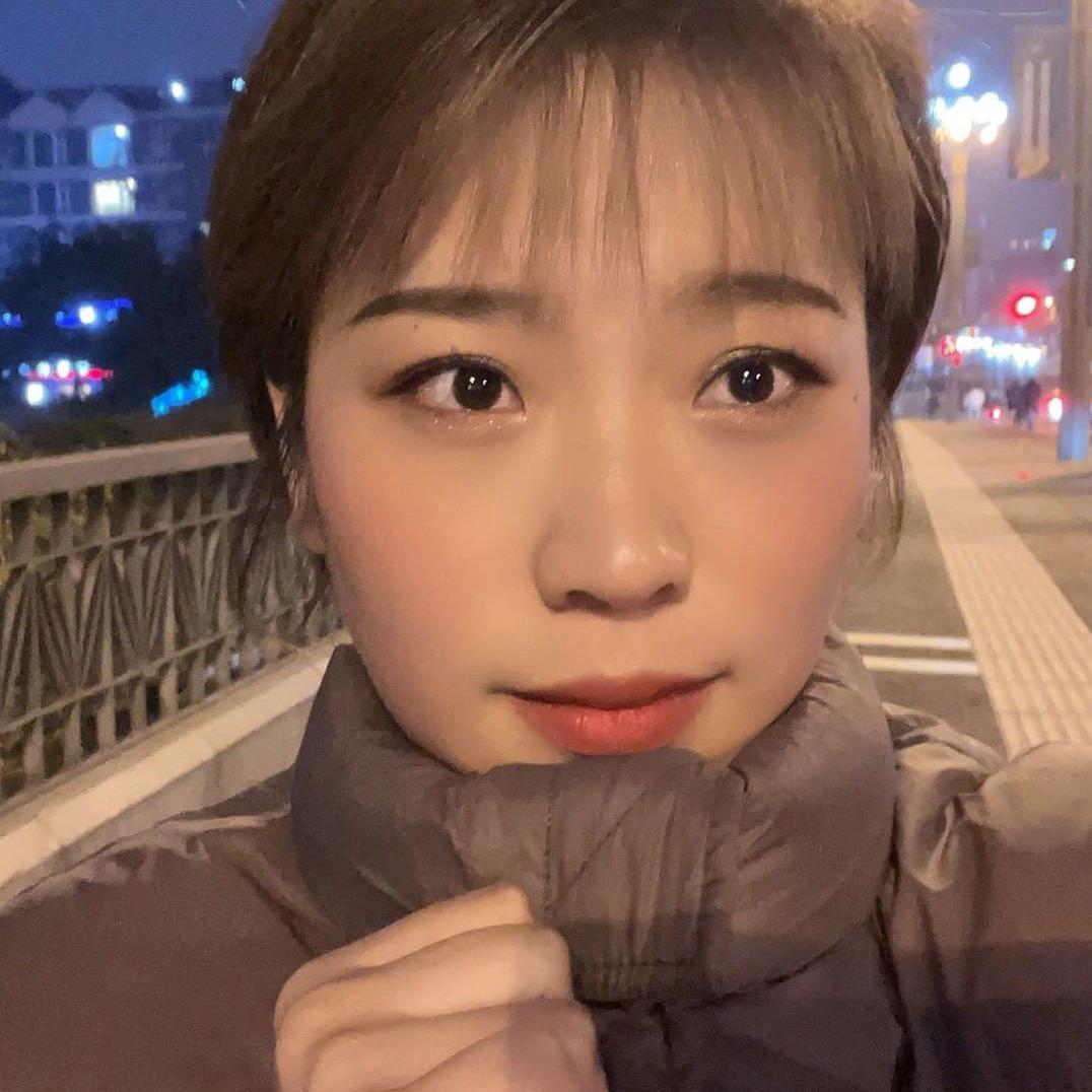 粮小二路边串串