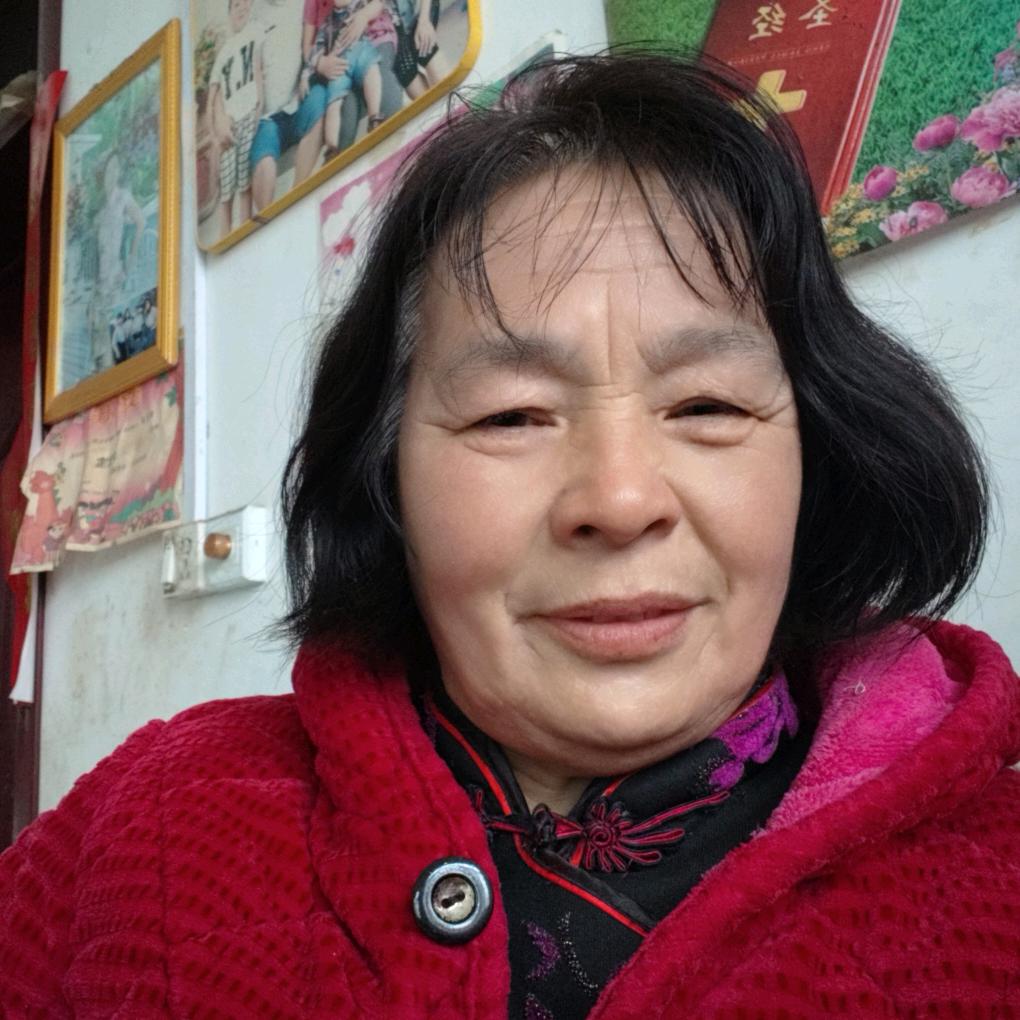 张进英