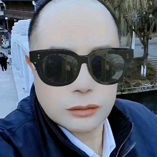 田哥爱你一万年