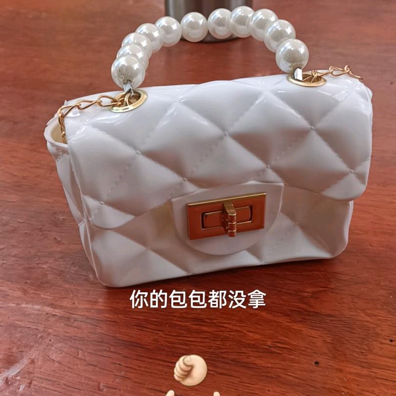M4和AK的缘份