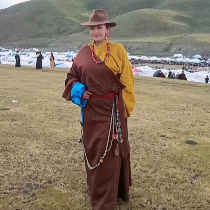 1376🌹མཚོ་མོ་