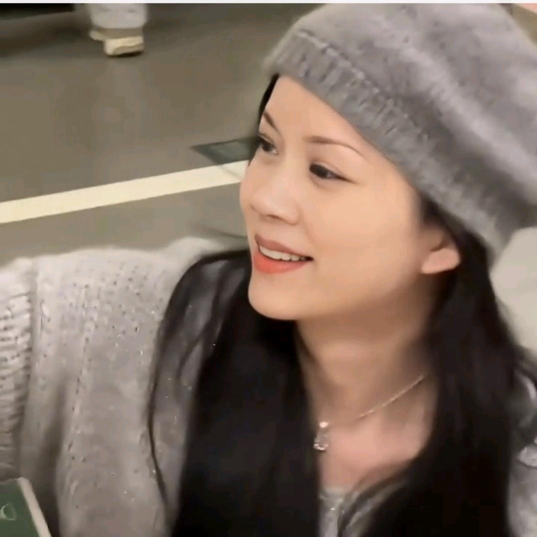 谭美女