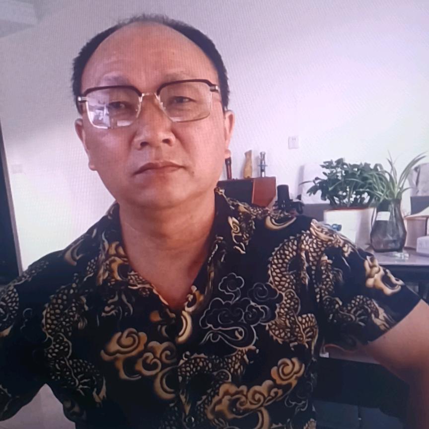 贵州三哥只要快乐就好🎤🌹