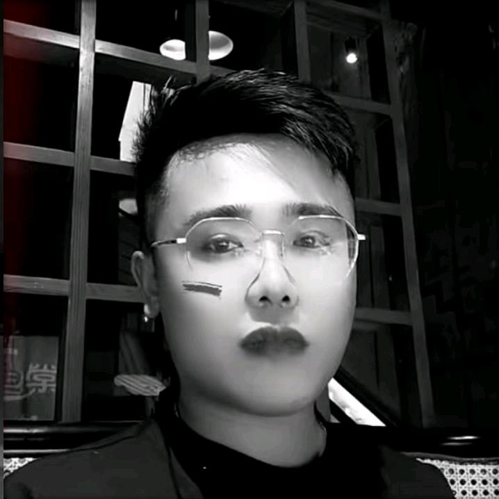 ╰⊱⋛⋋阿楠^⋌⋚⊰╯