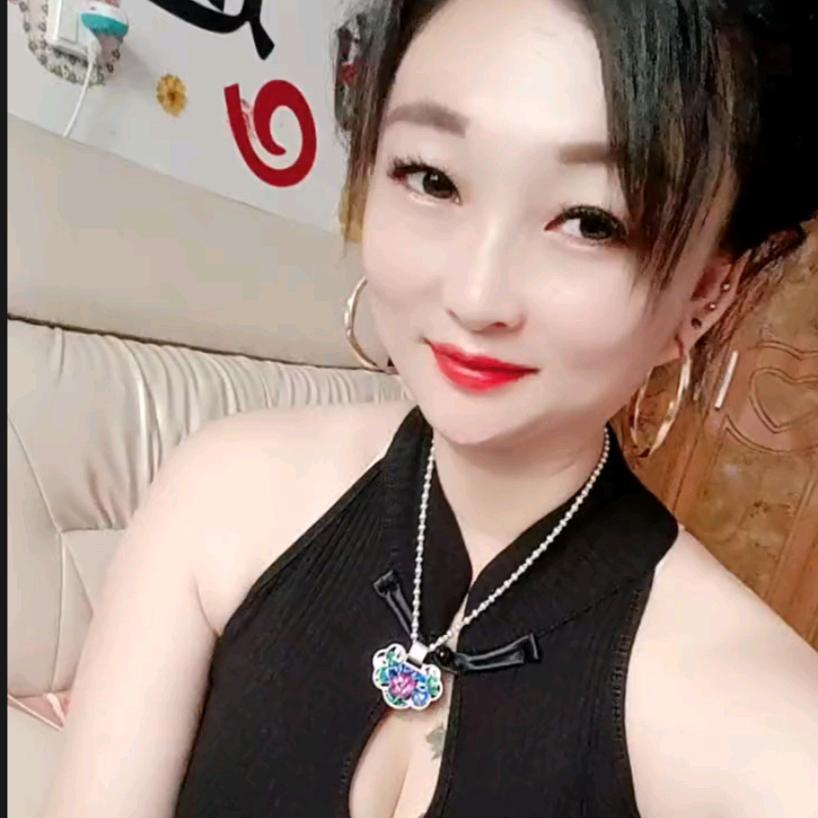 小阿妹❤️（每天晚上直播8:30