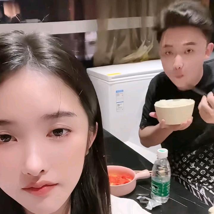 可乐仙女，杰妈