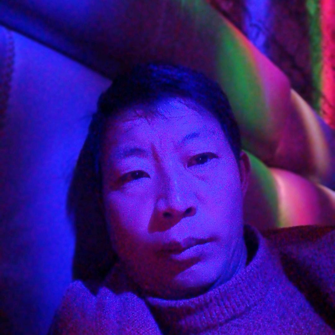 我爱开心。