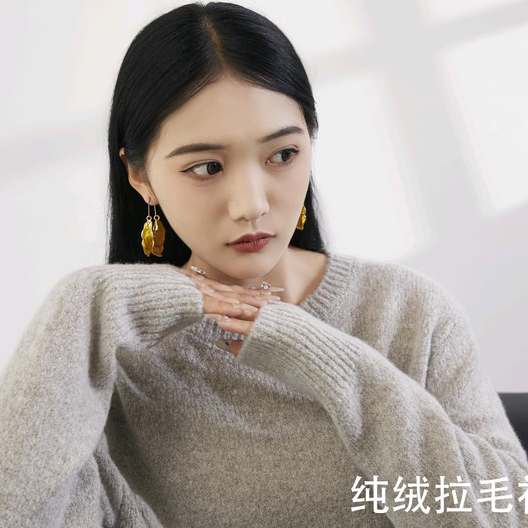 濮院纯山羊绒衫工厂-卓柒