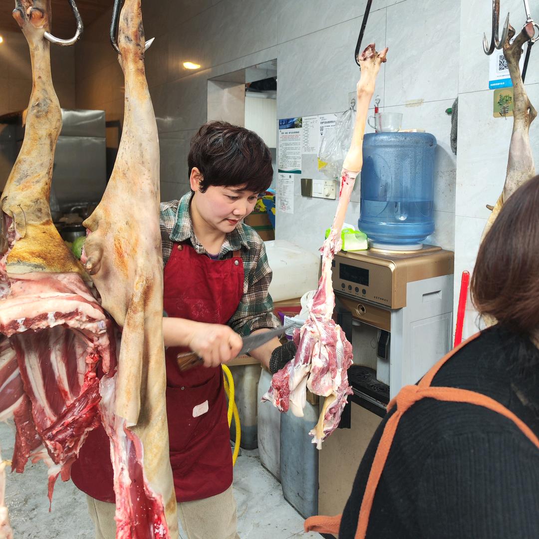 钟楼：老余家羊肉：15年老店！