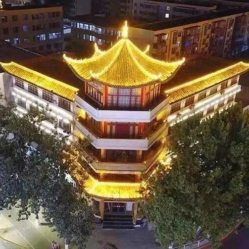 陈默是金