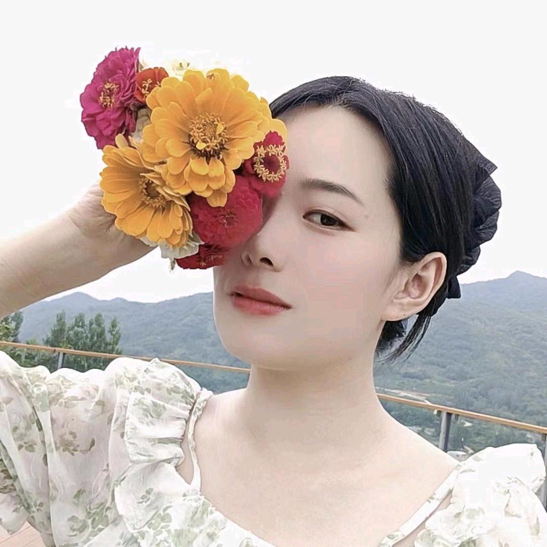满眼星何👨‍👩‍👦