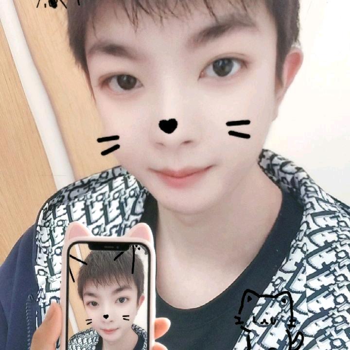 天天骑马(￣_,￣ )