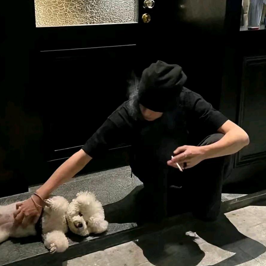 赫