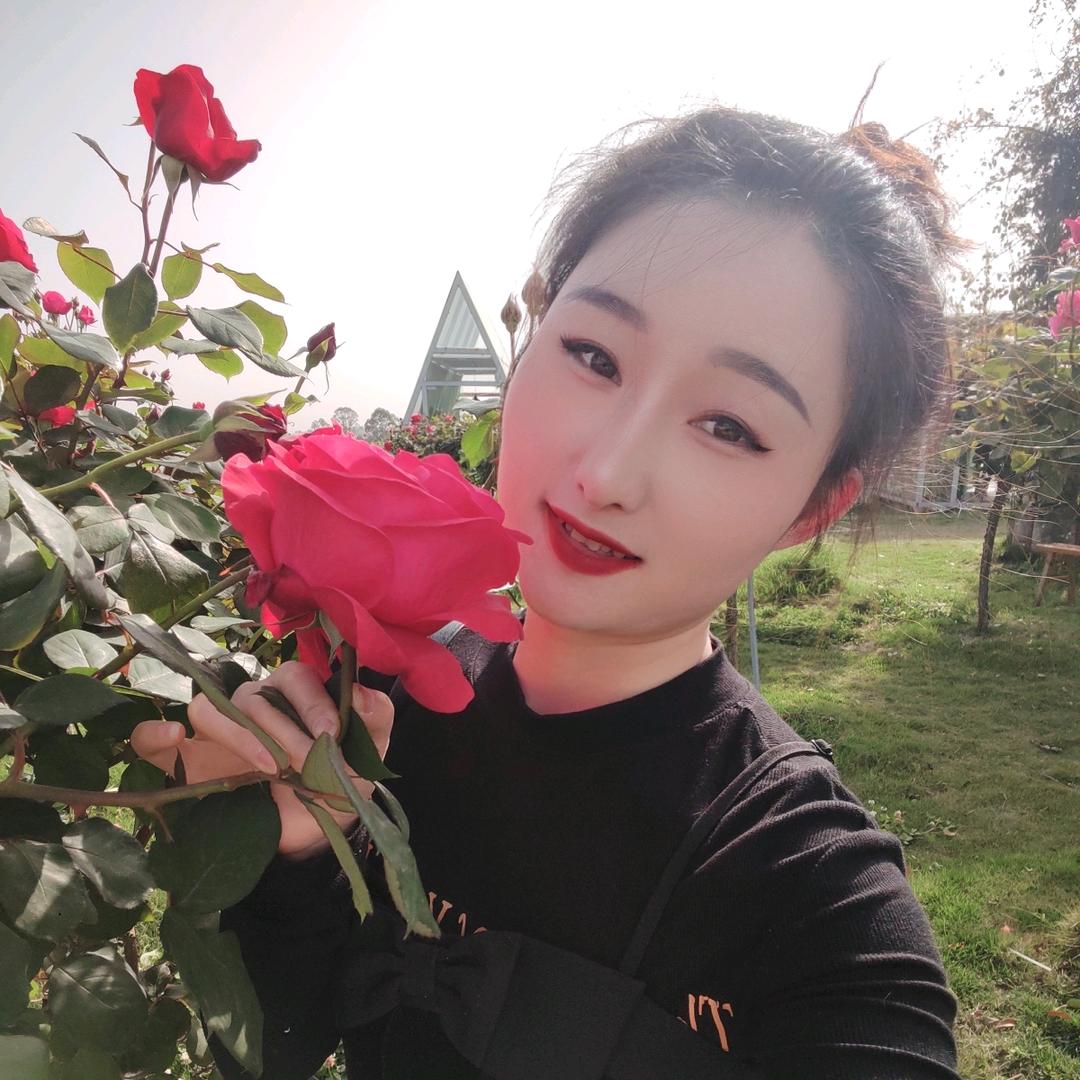 水灵子舞蹈昭通店陈陈