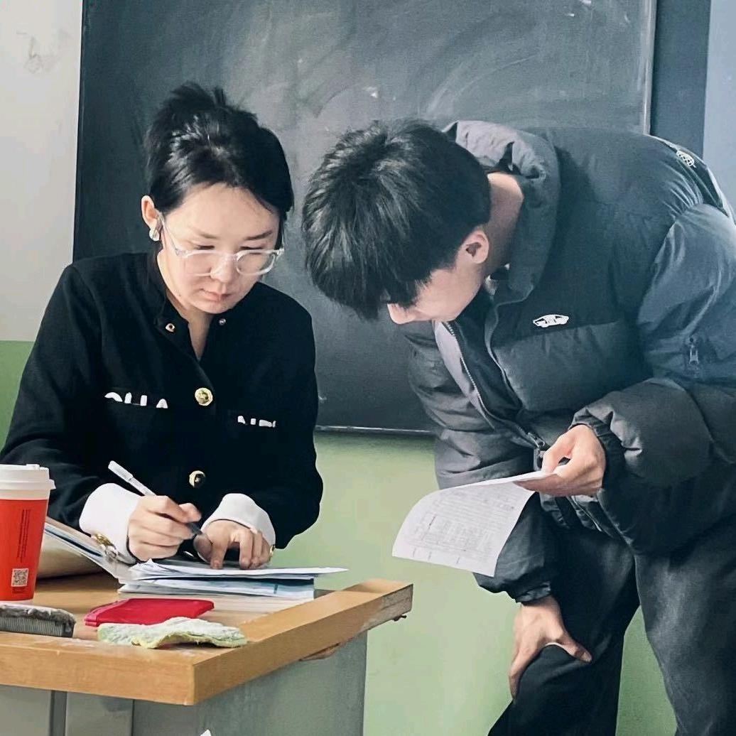 兑话疆来｜佳颐老师