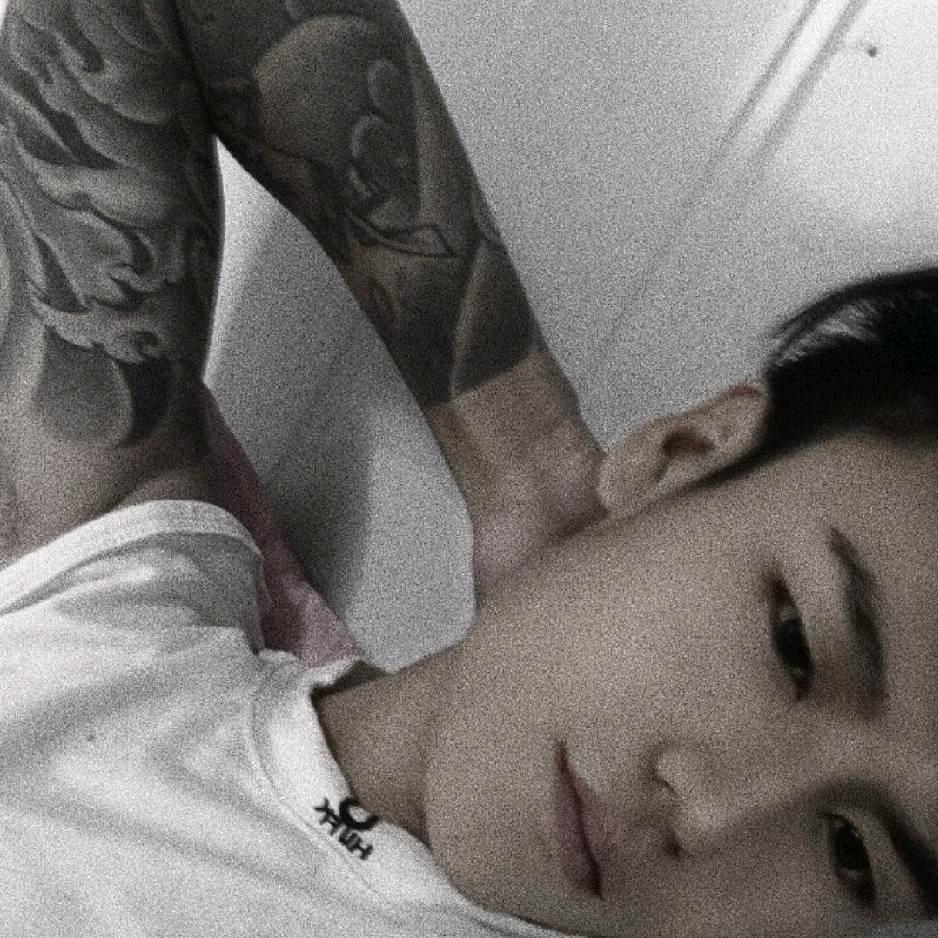 余(˘❥˘)