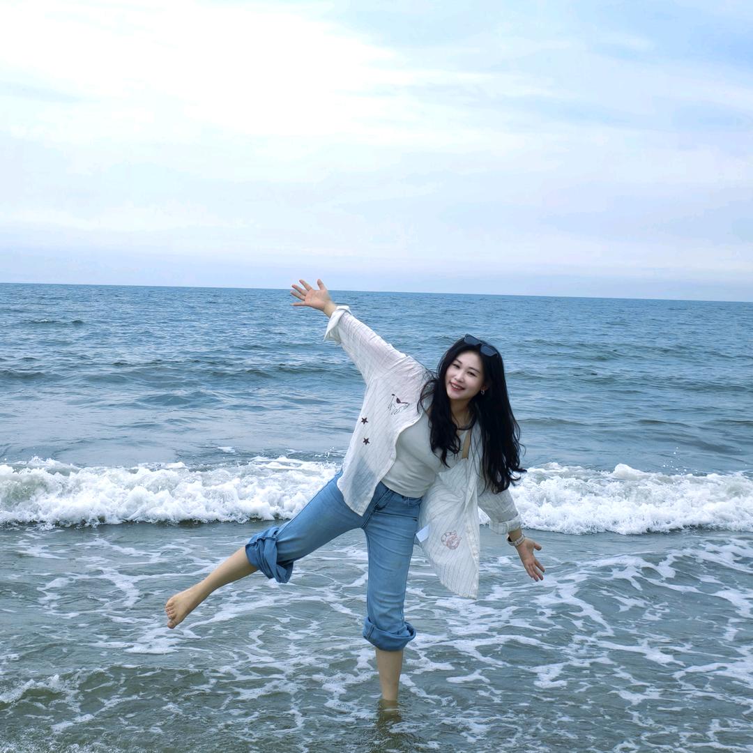 浠淇