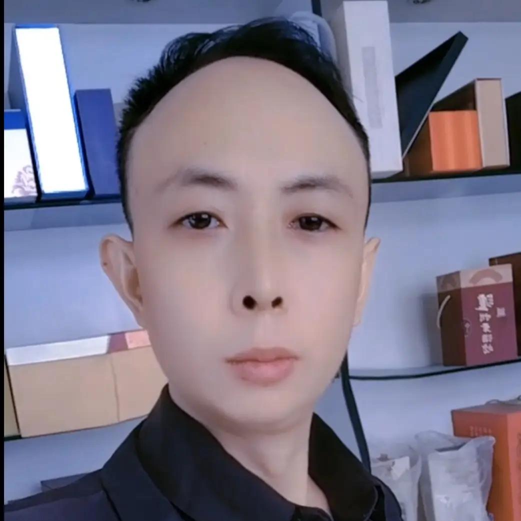 刺眼的微笑