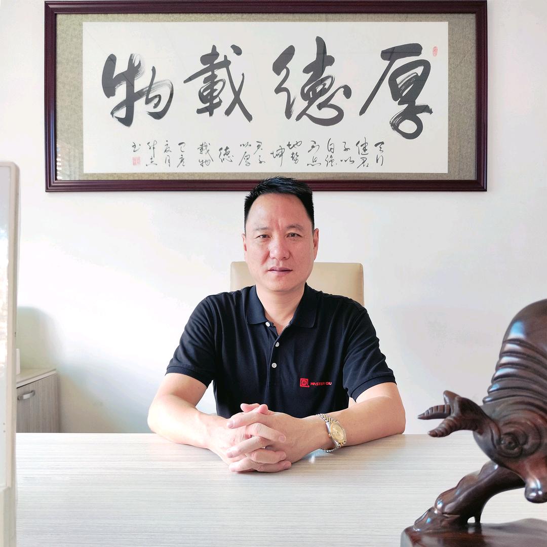 正佳精密磨床[邱大师]