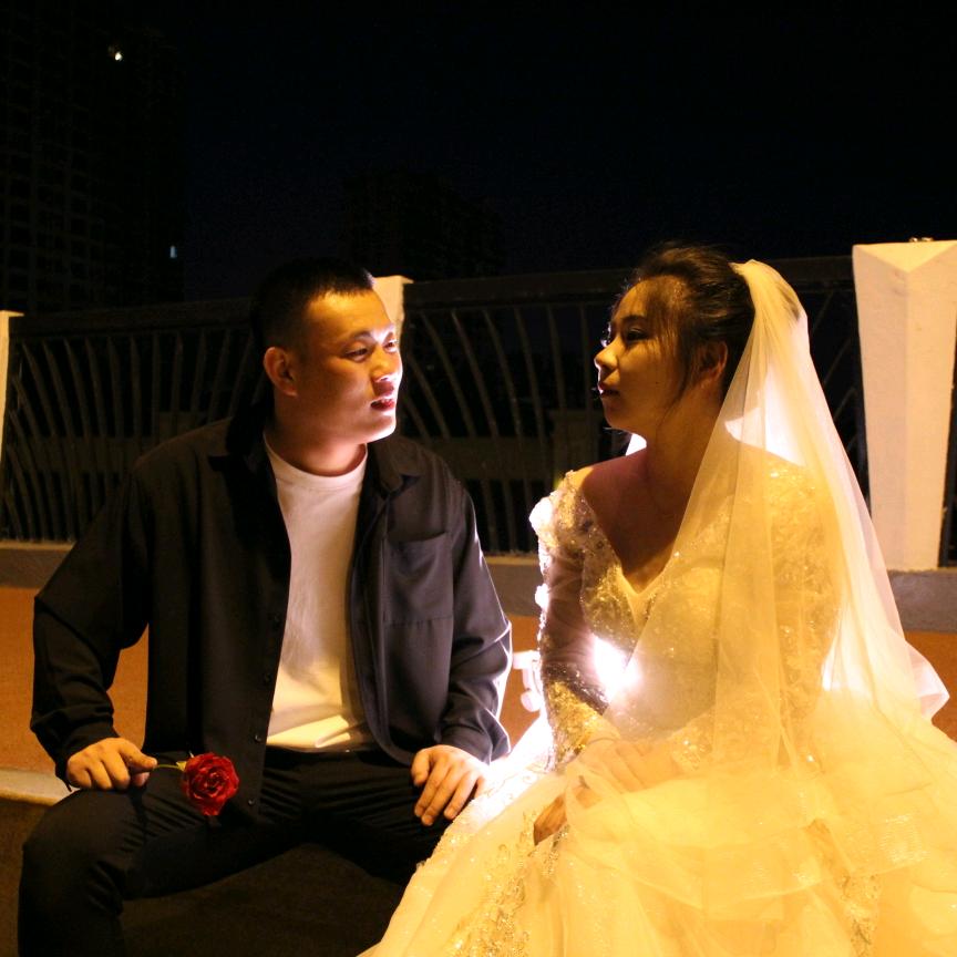 磊金夫妇