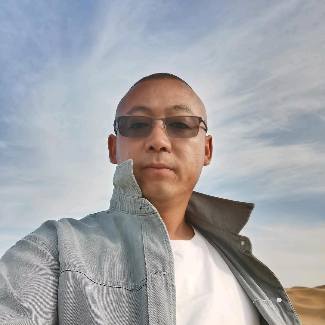 阿龙