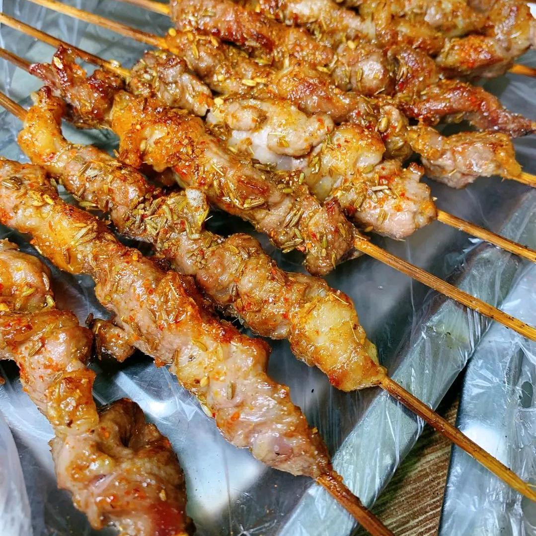 成都大学东北烧烤