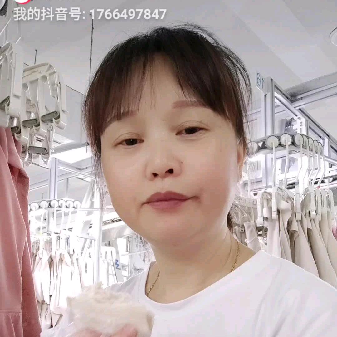 阿莲
