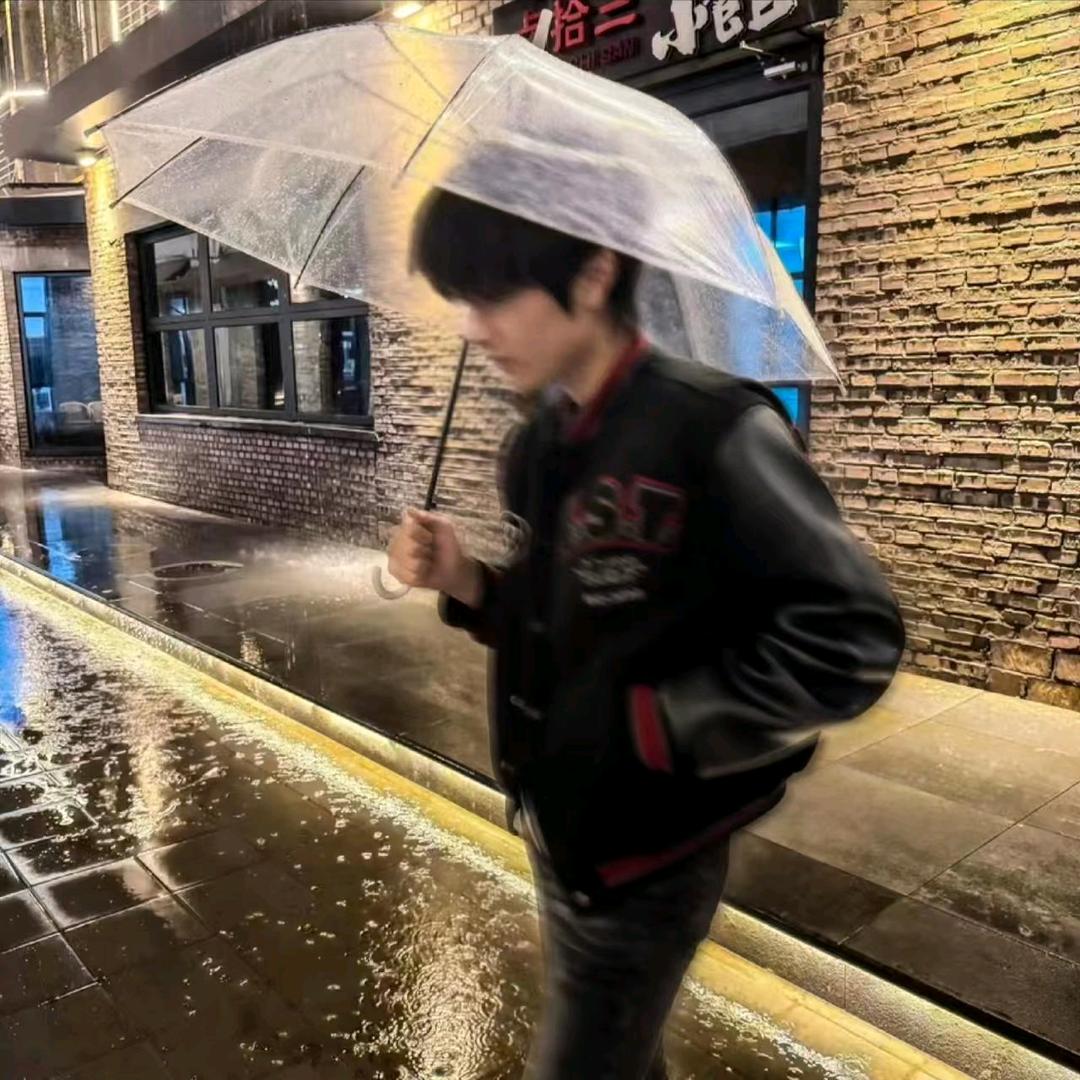 饲养一只爱喝果汁的凡/.