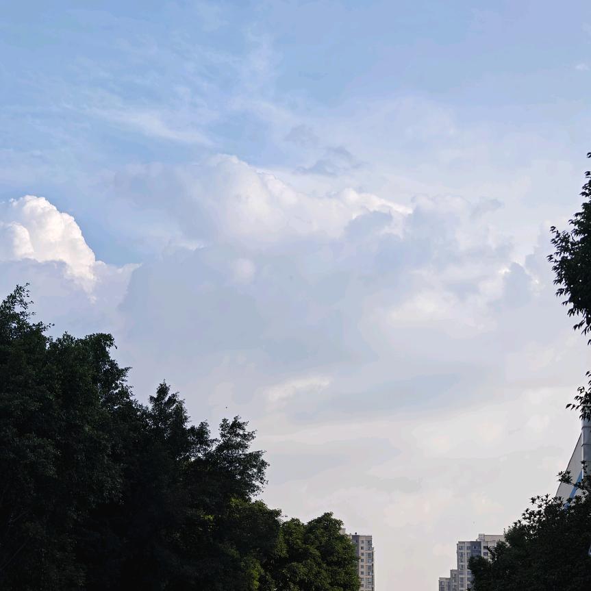 宿舍里看星星(˵¯͒〰¯͒˵)