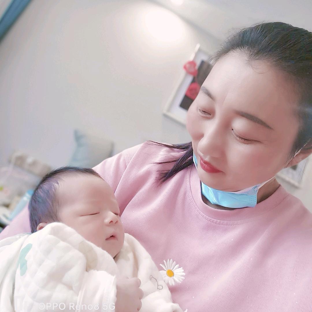 漯河月嫂王姐《暖阳陪跑》