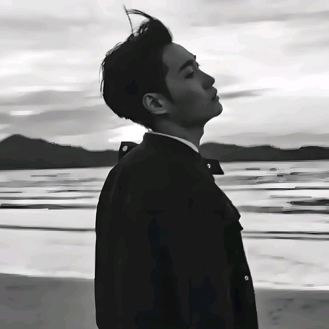 啊伟哥……单亲爸爸。
