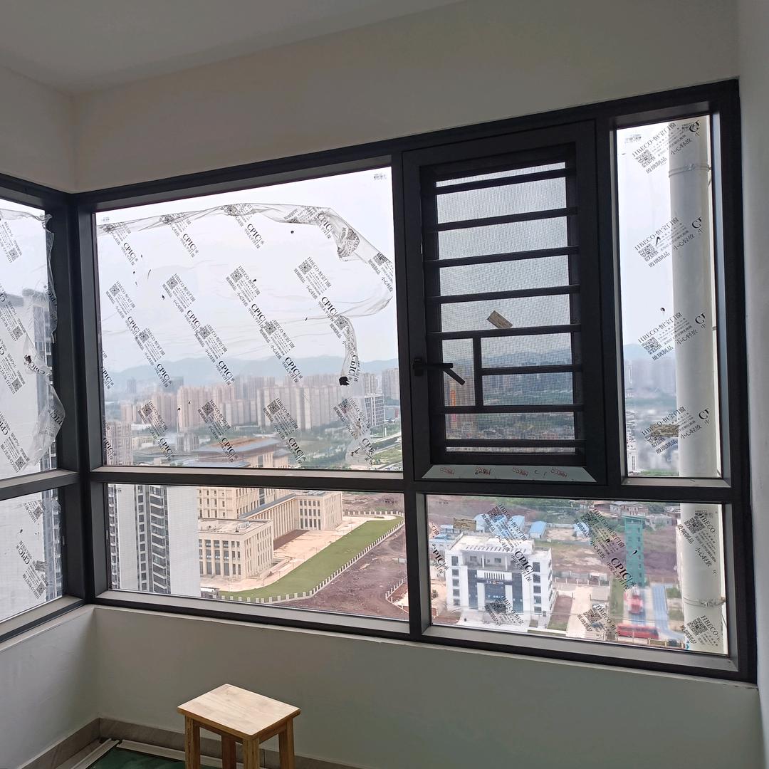 河源中意纱窗门窗厂