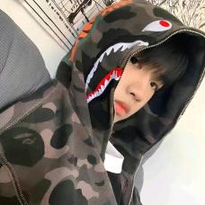 假装m还手发现主人是m