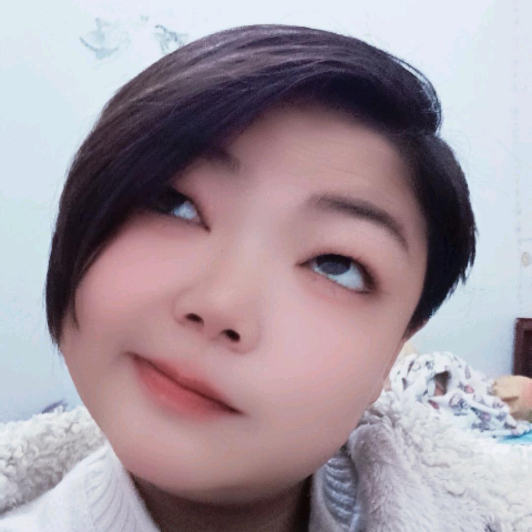 王锦锦(英姿飒爽)