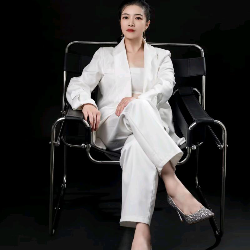 名彩美容淼淼老师