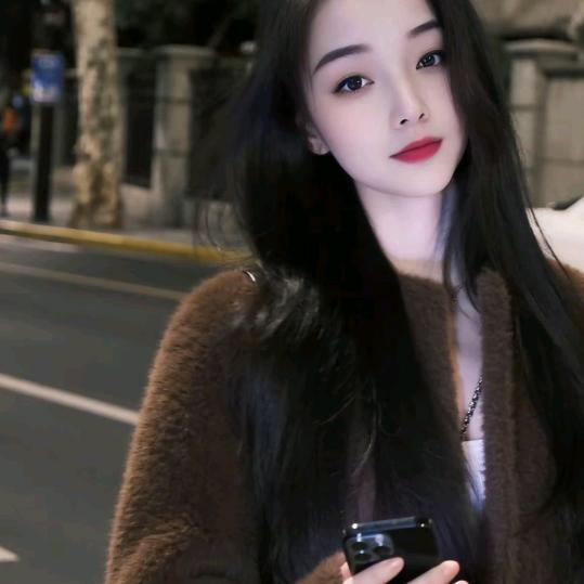 新街口三毛烧烤老板娘☺️~~龙龙